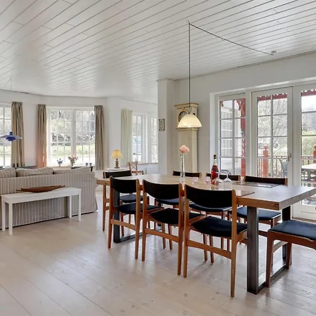 Anina - 400m From The Sea By Interhome 度假居